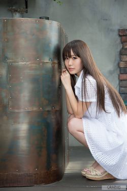 白桃少女在线观看免费播放电视剧
